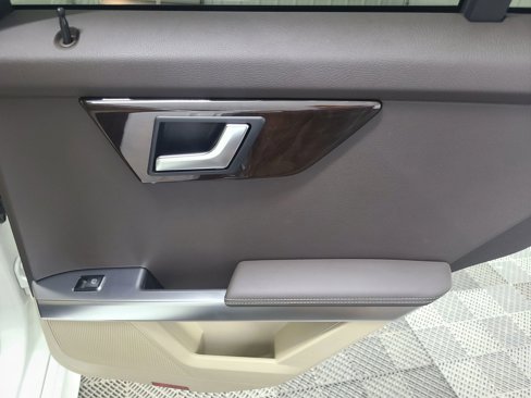 Used 2014 Mercedes-Benz GLK 350 2WD image 37