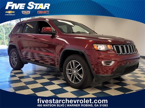 Used 2018 Jeep Grand Cherokee Laredo image 1