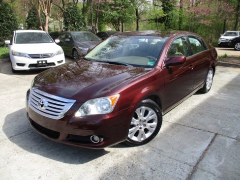 Used 2009 Toyota Avalon XLS image 1