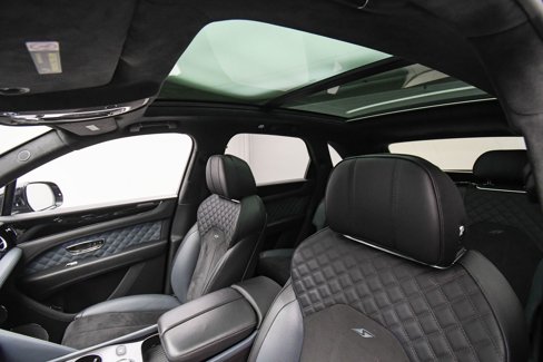 Used 2022 Bentley Bentayga image 52