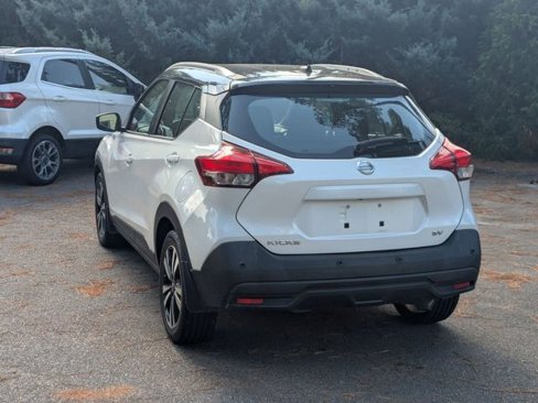 Used 2020 Nissan Kicks SV image 5