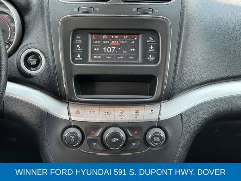 Used 2019 Dodge Journey SE image 12