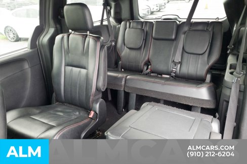 Used 2020 Dodge Grand Caravan GT image 16