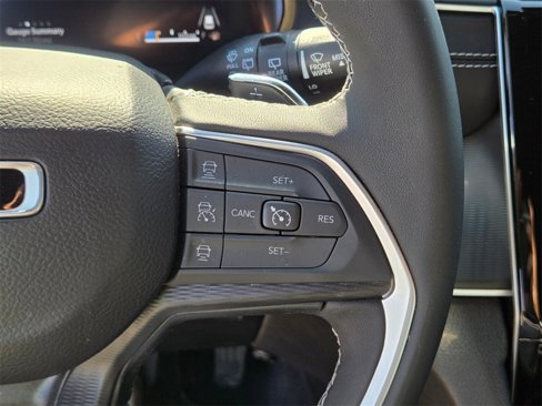 Certified 2024 Jeep Grand Cherokee Altitude image 26