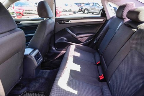 Used 2014 Volkswagen Passat 1.8T S image 21