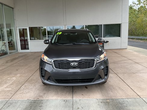Used 2019 Kia Sorento LX w/ LX Convenience Package image 2