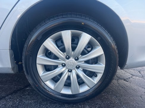 Used 2013 Toyota Corolla LE image 43