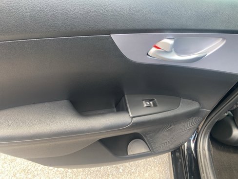 Used 2024 Kia Forte LXS image 12