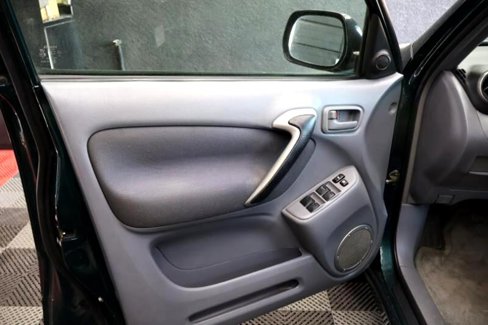 Used 2002 Toyota RAV4 2WD image 12