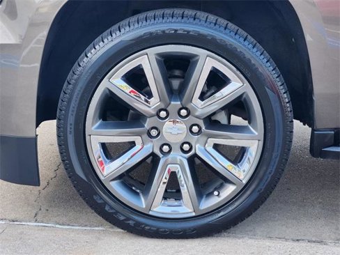 Used 2015 Chevrolet Tahoe LT image 10