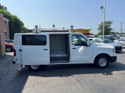 Used 2016 Nissan NV 3500 S w/ Power Package image 14
