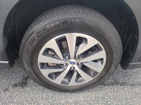 Used 2023 Subaru Outback Premium image 11