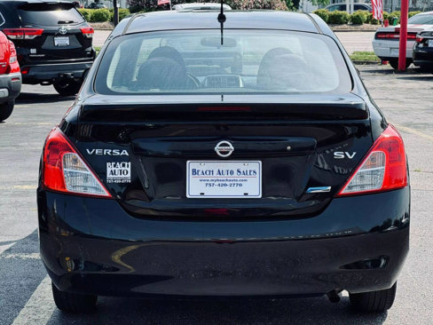 Used 2014 Nissan Versa SV image 7