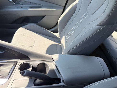 Certified 2023 Hyundai Elantra SEL image 14