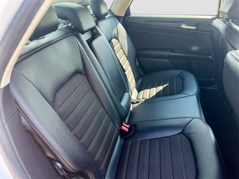Used 2018 Ford Fusion SE w/ Equipment Group 601A image 27