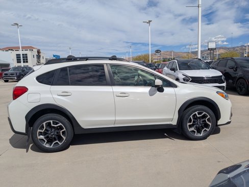 Used 2017 Subaru Crosstrek 2.0i Premium image 6