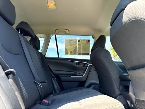 Used 2020 Toyota RAV4 LE image 18
