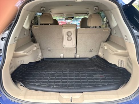 Used 2020 Nissan Rogue SV w/ Premium Package image 33