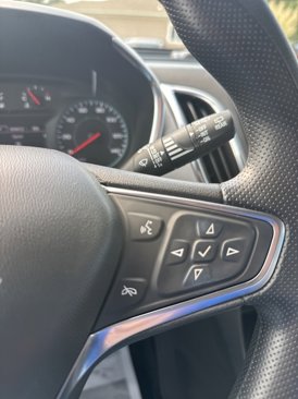 Used 2024 Chevrolet Equinox LS image 30
