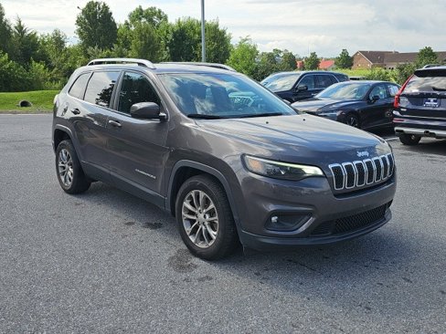 Used 2019 Jeep Cherokee Latitude Plus image 1