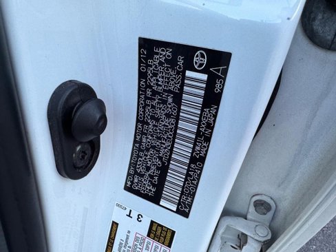 Used 2012 Toyota Prius V Five image 31