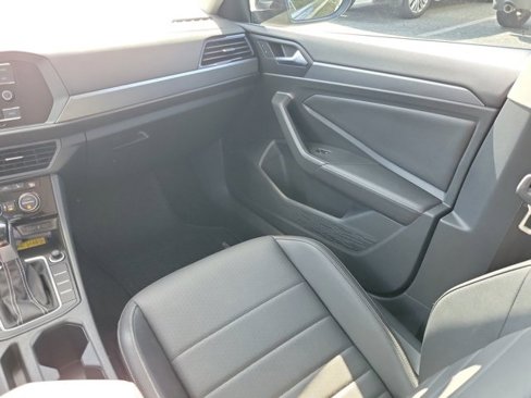 Used 2023 Volkswagen Jetta SE image 23