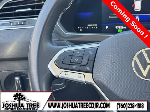 Used 2022 Volkswagen Tiguan SE image 19