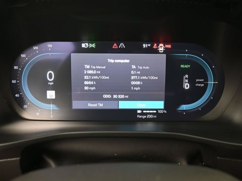 Certified 2023 Volvo XC40 Recharge Ultimate image 21