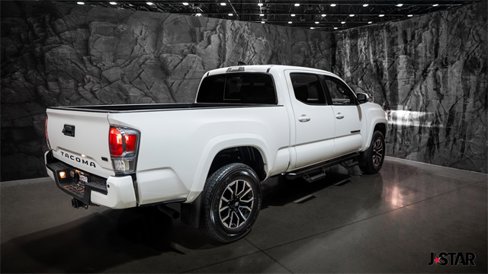 Used 2021 Toyota Tacoma TRD Sport image 19
