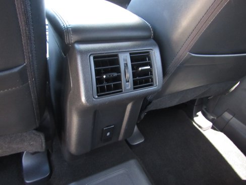 Used 2020 Mitsubishi Outlander SEL image 14