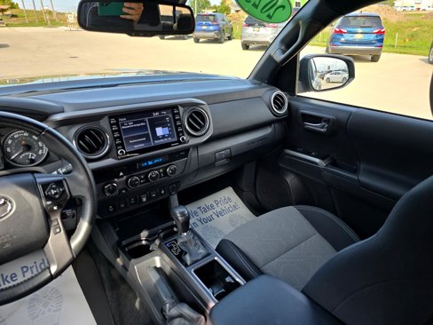 Used 2023 Toyota Tacoma TRD Off-Road image 13
