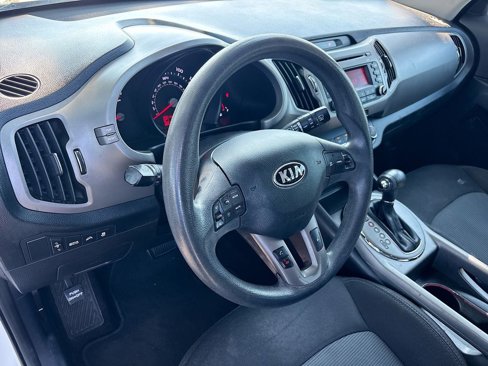 Used 2015 Kia Sportage LX image 9