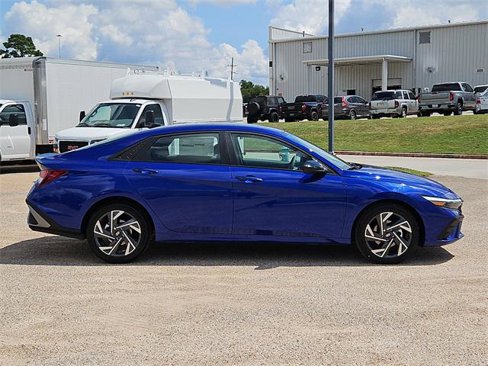 New 2025 Hyundai Elantra Sport image 4