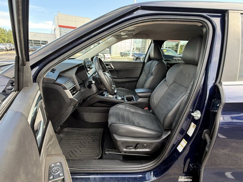 Used 2022 Mitsubishi Outlander SE image 14