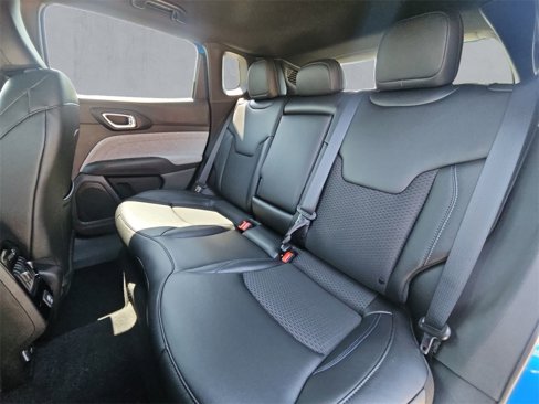 New 2025 Jeep Compass Latitude image 13