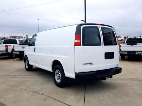 Used 2012 Chevrolet Express 3500 image 9