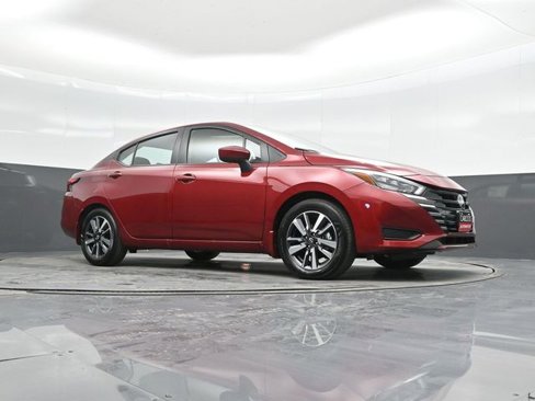 New 2025 Nissan Versa SV w/ Trunk Package image 39