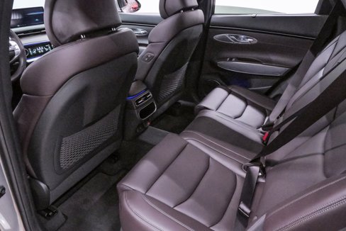 Certified 2022 Genesis GV70 2.5T w/ Advanced Package image 11