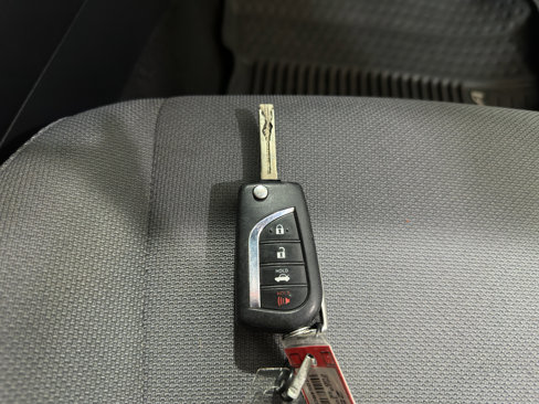 Used 2020 Toyota Corolla SE image 31