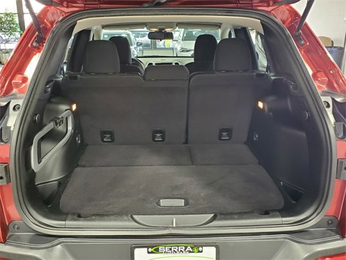 Used 2017 Jeep Cherokee Latitude w/ Cold Weather Group image 25