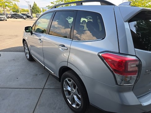 Used 2018 Subaru Forester 2.5i Touring image 4