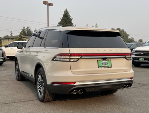 Used 2020 Lincoln Aviator Reserve w/ Equipment Group 201A image 3