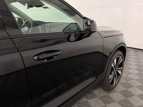 New 2025 Volvo XC40 B5 Plus w/ Protection Package Premier image 7