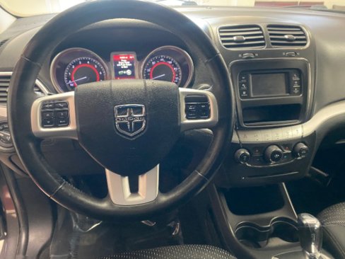 Used 2017 Dodge Journey SXT w/ Comfort/Convenience Group image 24