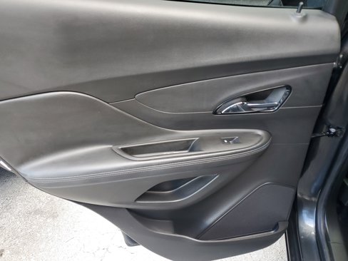 Used 2017 Buick Encore Essence image 8