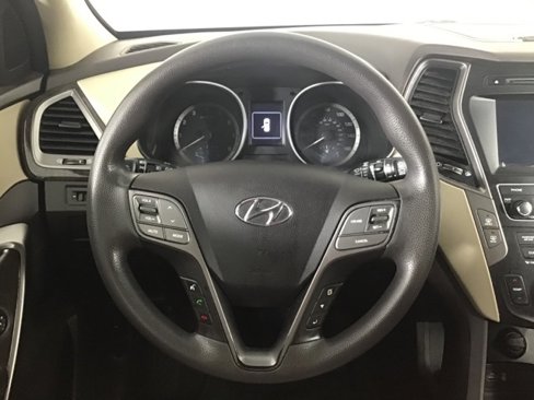 Used 2017 Hyundai Santa Fe Sport image 11