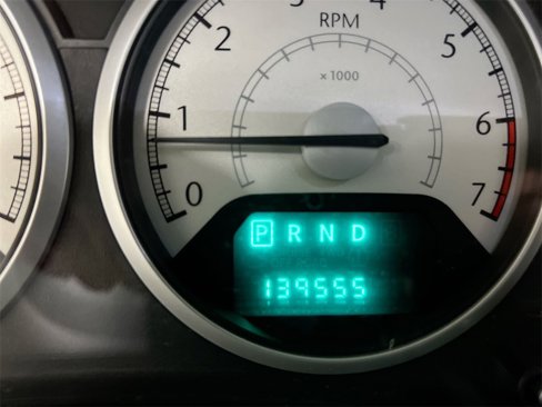 Used 2010 Chrysler Town & Country Touring image 12
