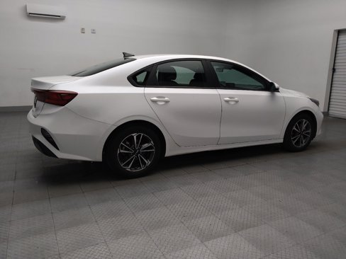 Used 2024 Kia Forte LXS image 10