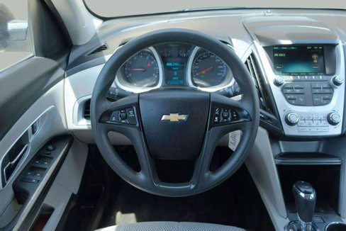 Used 2017 Chevrolet Equinox LS image 30