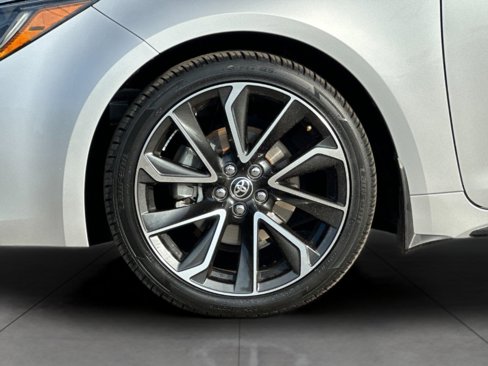 Used 2022 Toyota Corolla XSE image 25